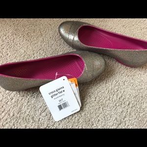 CROC slip-ons NWT SIZE 7